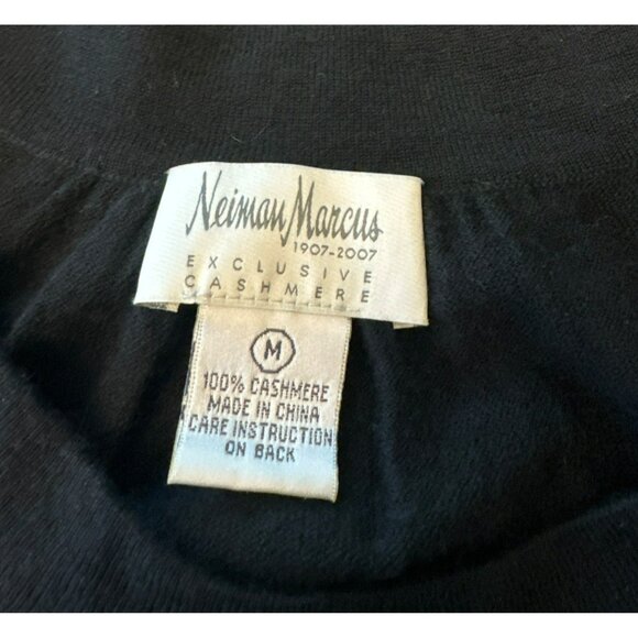 Neiman Marcus Womens Black Cashmere Long Sleeve Sweater Size Medium Vintage - Picture 2 of 3